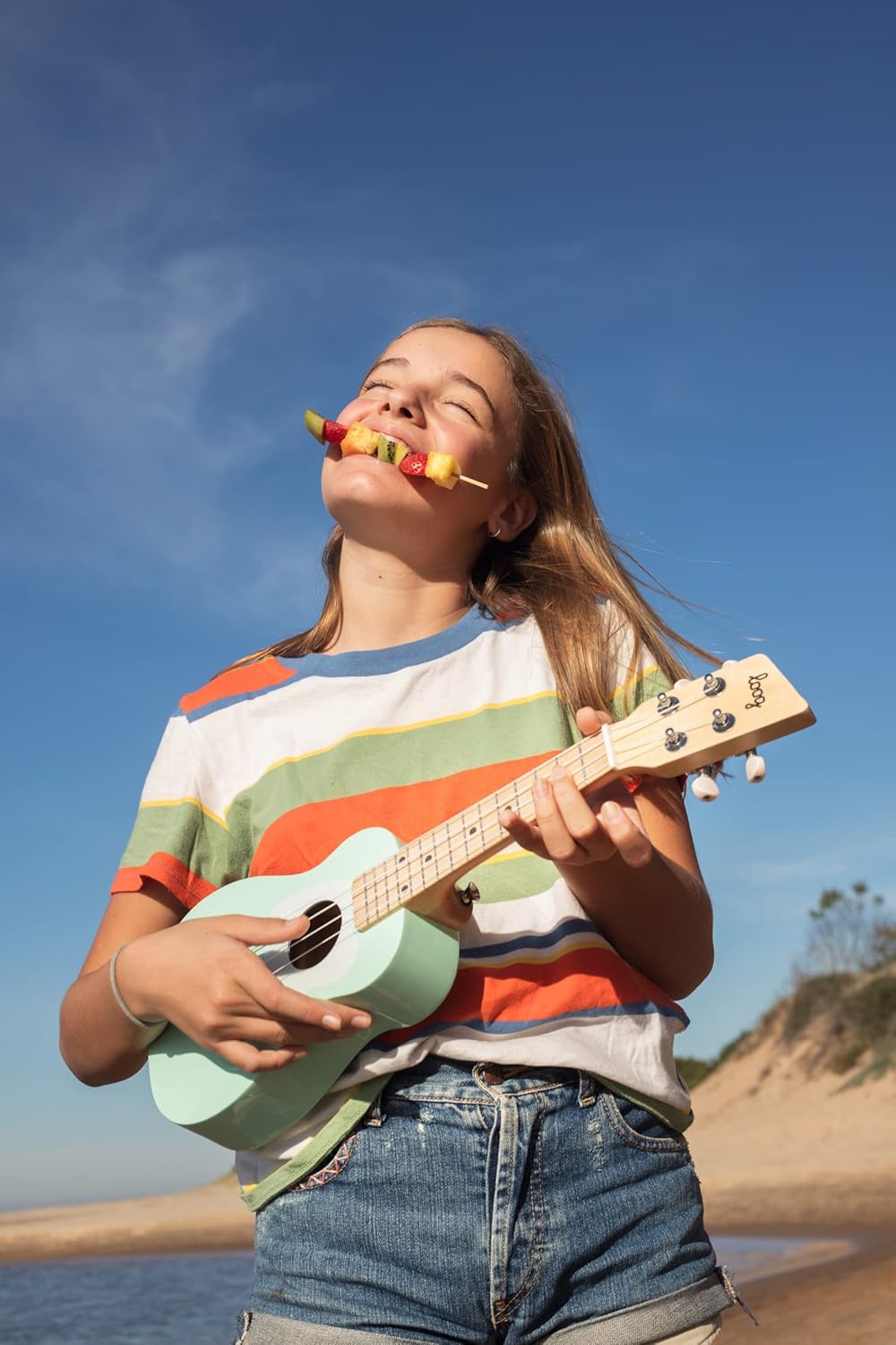 Loog Wood Soprano Ukulele for Kids & Beginners, App & Lessons, All Ages (Green)