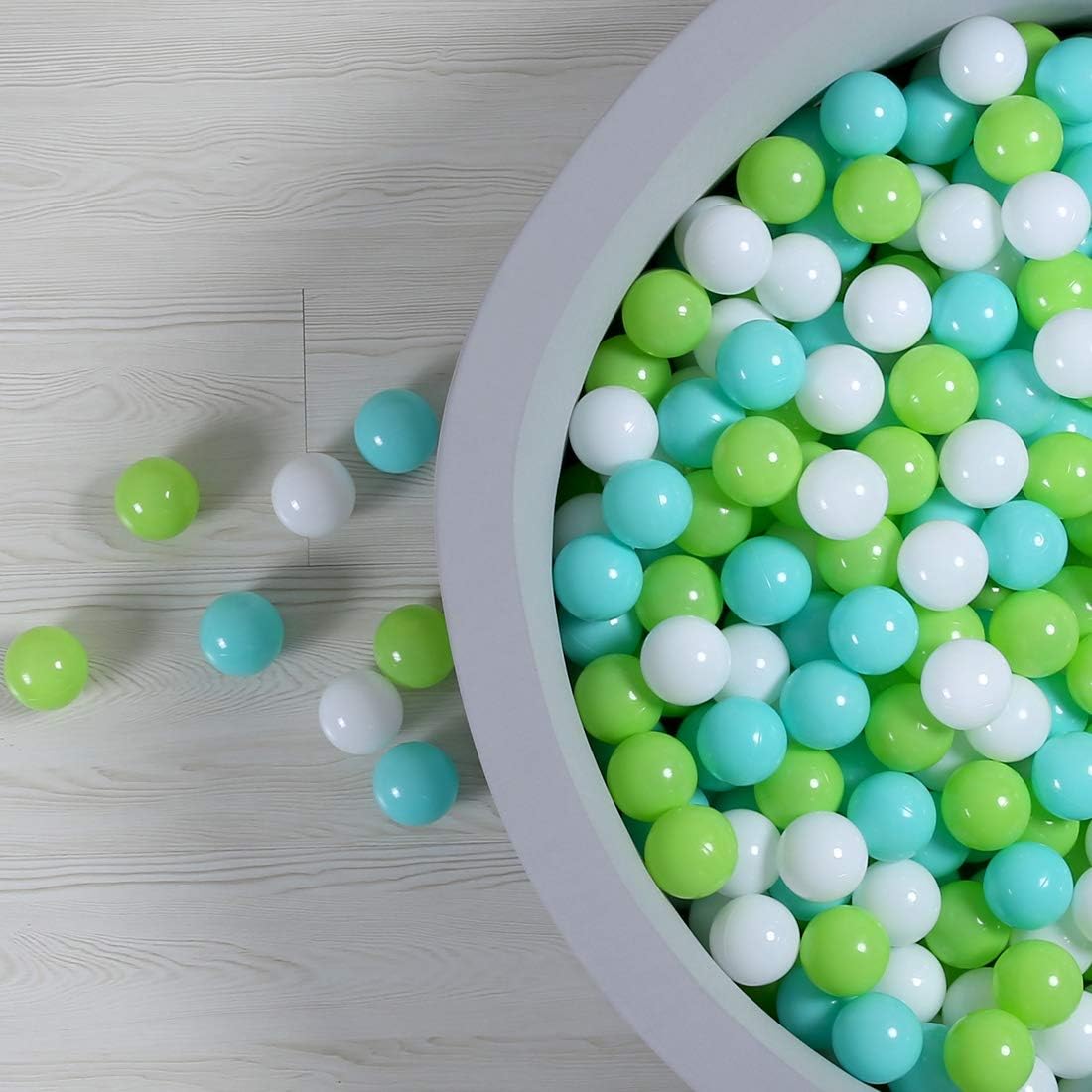 GOGOSO Ball Pit Balls for Toddlers, Green Balls for Ball Pool Birhtday Party Girls Kids with Storage Bag, 2.17inches