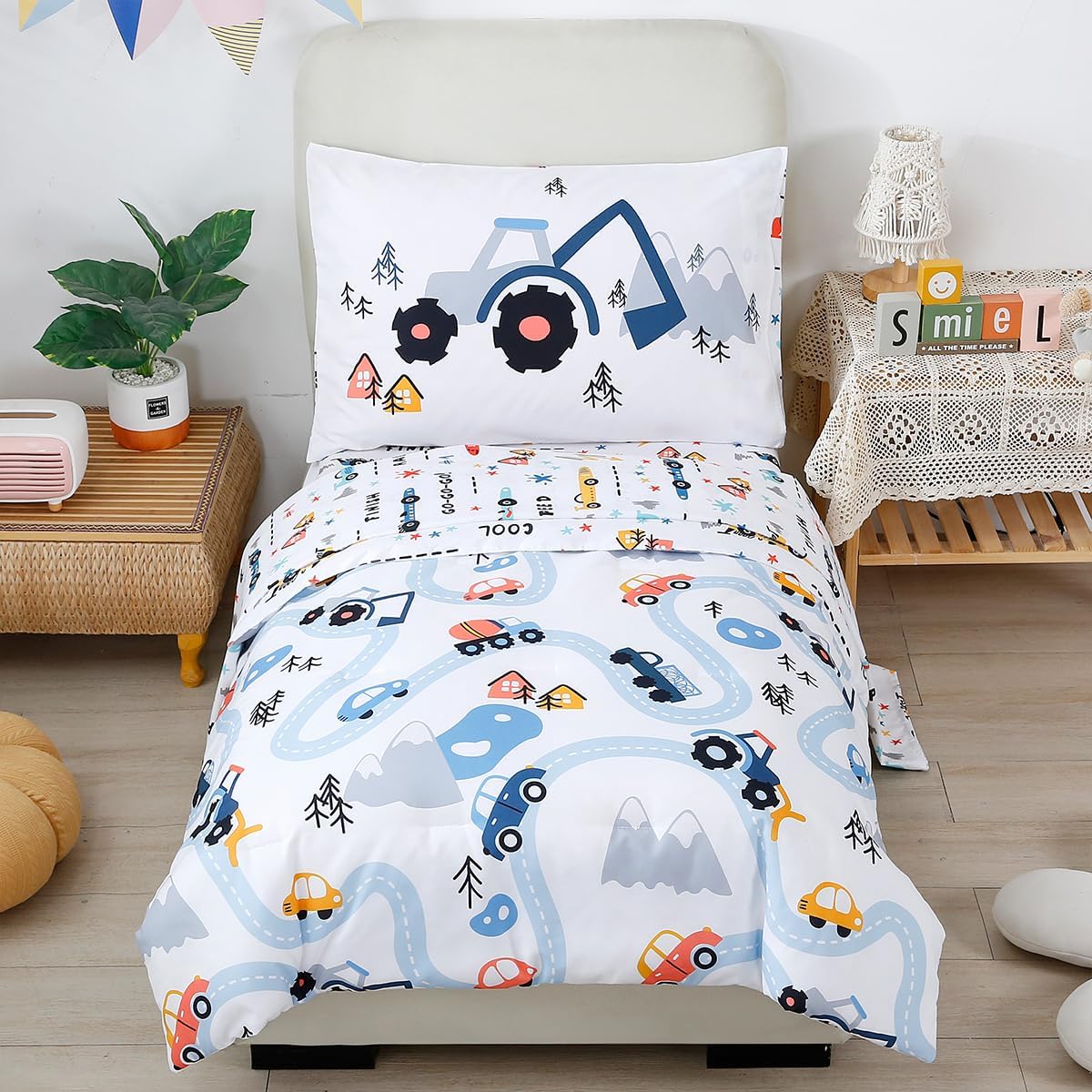 PERFEMET 5-Piece Kids Comforter Full Size Set Reversible Trucks Cars Bedding Comforter Set for Boys Girls Ultra Soft Lightweight Blue White Boy Bed in a Bag for All Season(Cars, Full)