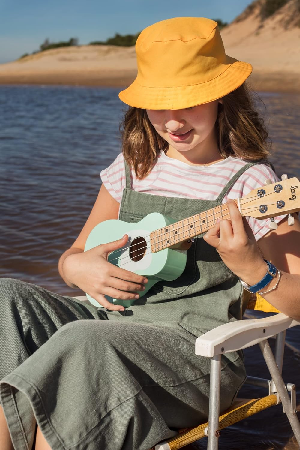 Loog Wood Soprano Ukulele for Kids & Beginners, App & Lessons, All Ages (Green)