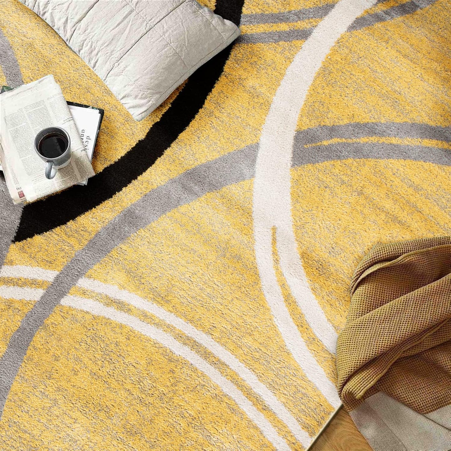 Rugshop Modern Wavy Circles Design Area Rug 7'10" x 10'2" Yellow