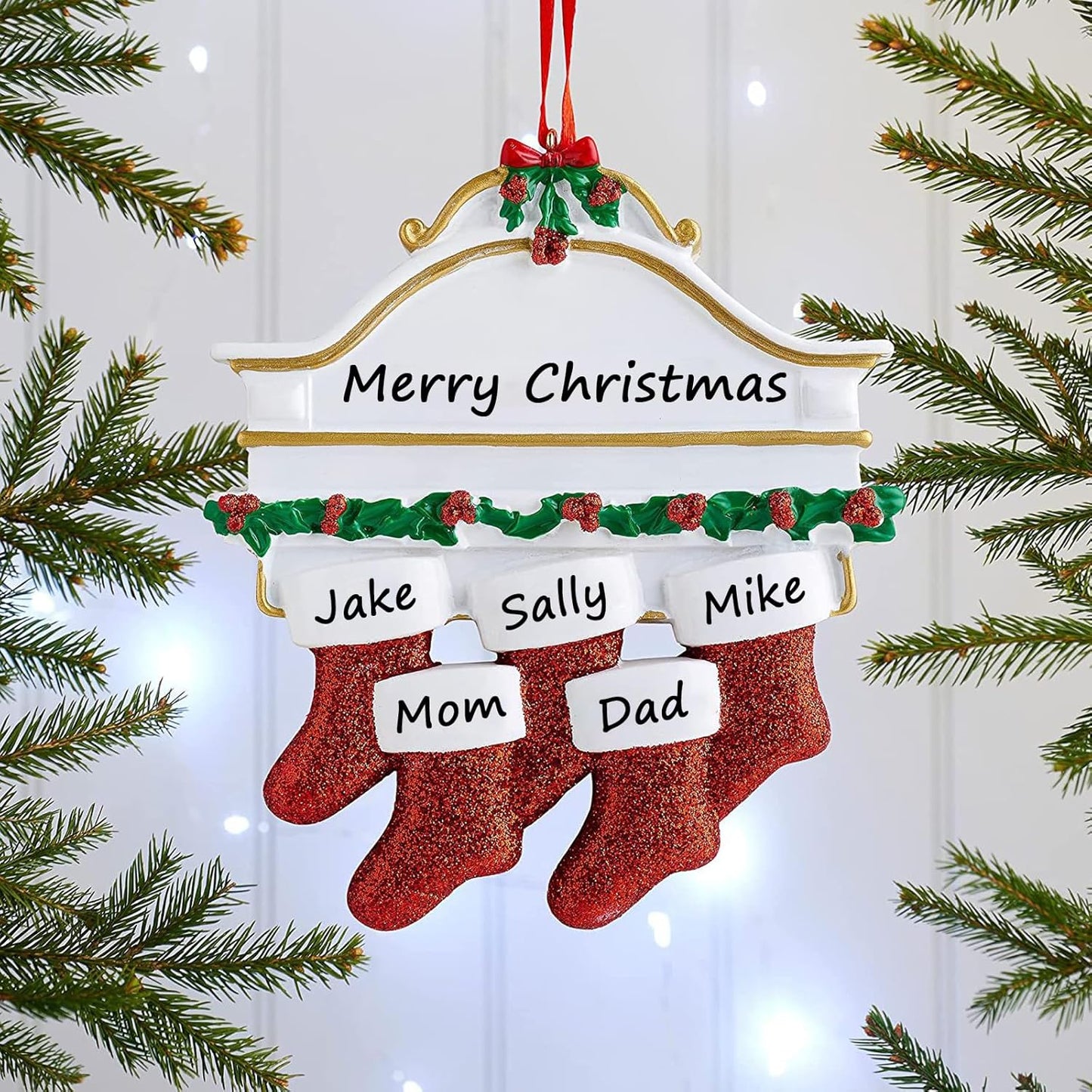 Personalized Christmas Ornaments 2025 Family of 2/3/4/5/6/7/8 Custom Christmas Stocking Ornament with Names Customized Ornaments for Xmas Tree,Family of 7
