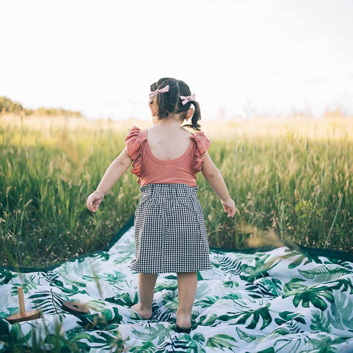 Little Unicorn 5'x5' Outdoor Family Picnic & Beach Blanket | Durable & Water-Resistant Fabric | Compact Fold & Easily Wipes Clean | Zipper Pocket (Tropical Leaf)